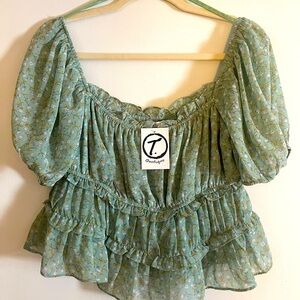 NWT Women’s top. Large